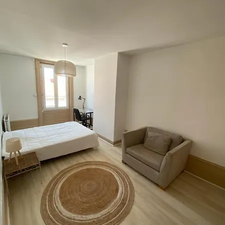 110m2 Hyper Centre *